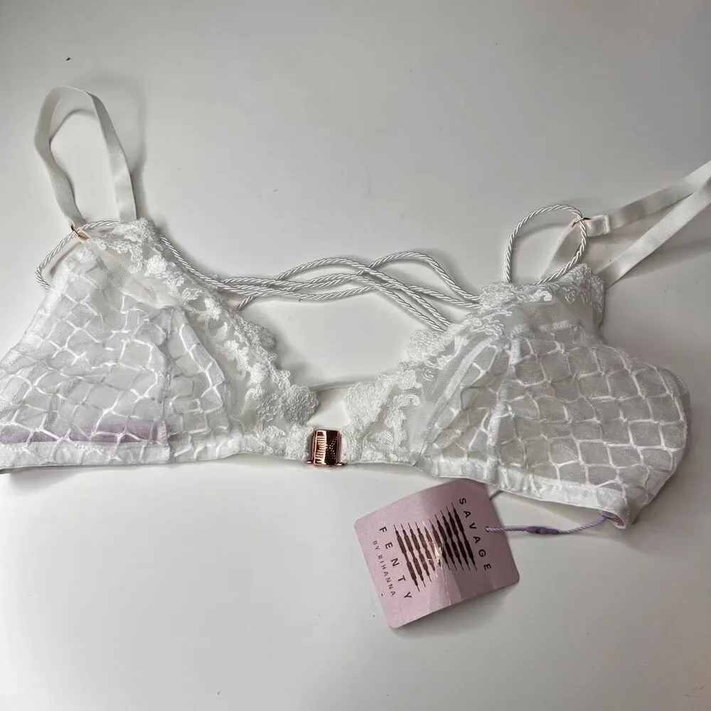Savage by Fenti BAROQUE BONDAGE FRONT-CLOSURE BRALETTE